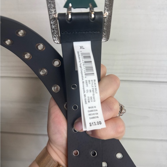 Wild Fable Double Laser Cut Adjustable Grommet Belt - Picture 3 of 5